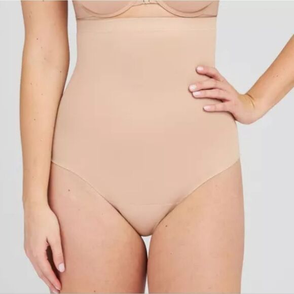 ASSETS by SPANX Women's Flawless Finish High-Waist Shaping Thong - Picture 1 of 5